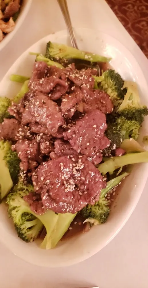 Sesame Beef with Hot Pepper Sauce