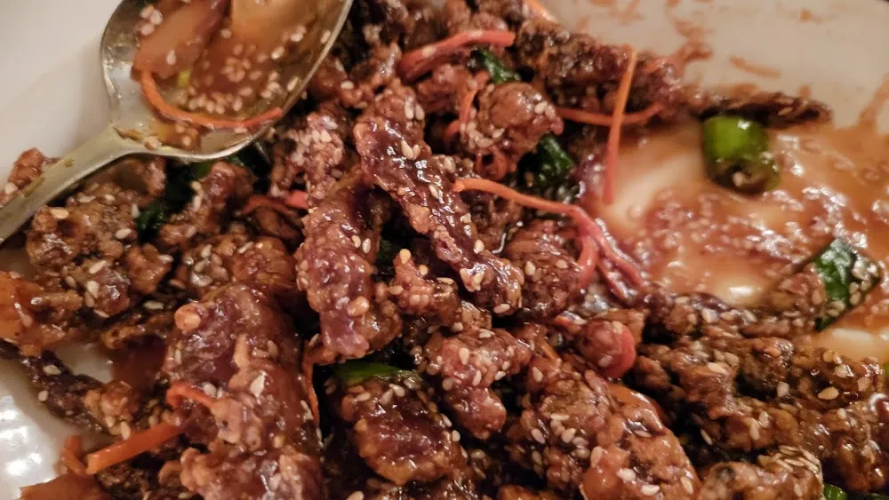 Spiced Crunchy Beef with Mandarin Pancakes